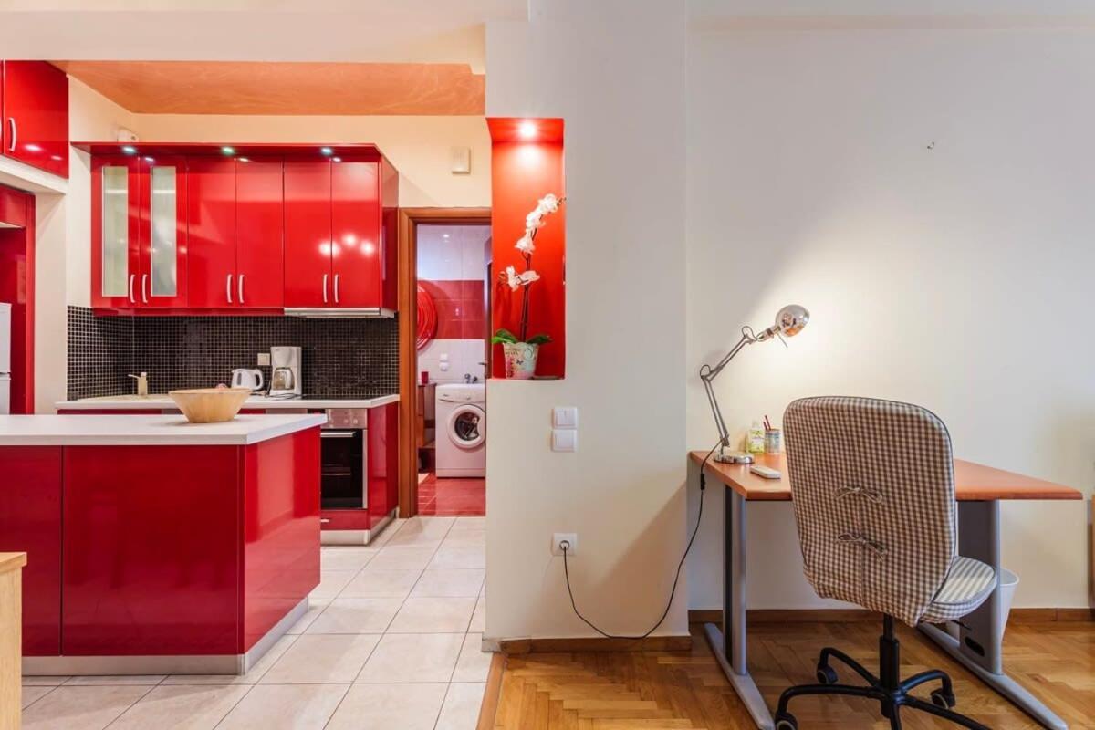 Athens Strawberry Hideaway - City Chic Retreat Exteriör bild